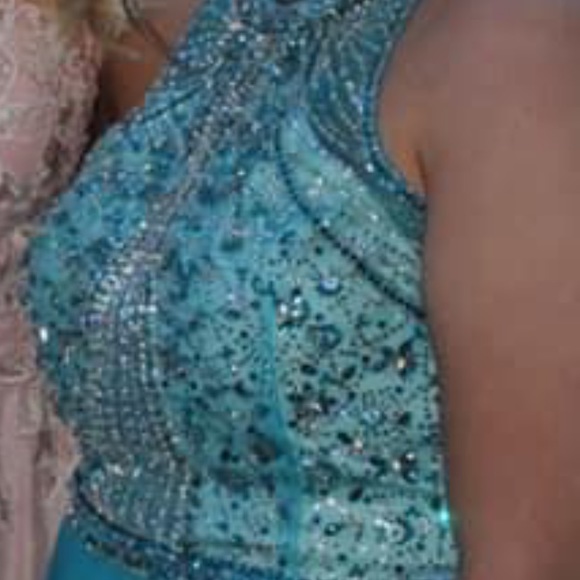 Beautiful prom dress! Size 18, Ellie Wilde. Color:blue - Picture 5 of 6